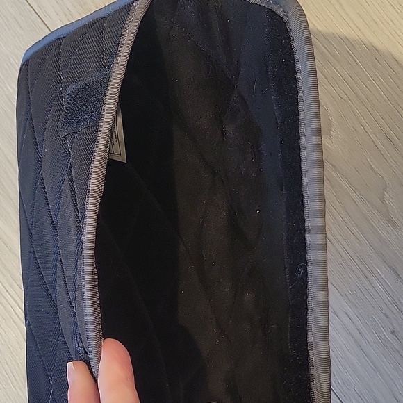 Timbuk2 case - Picture 4 of 6